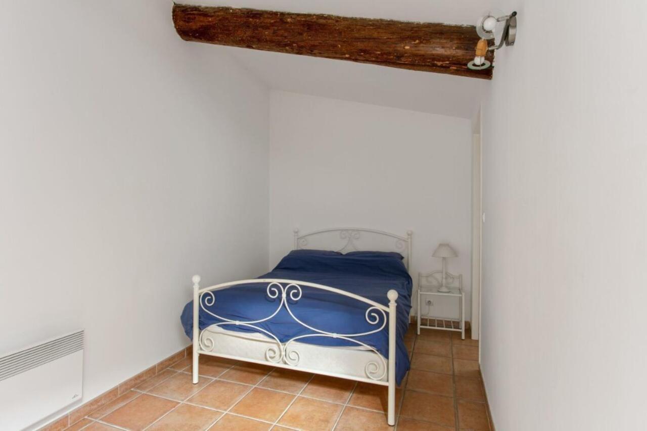 Villa Charming 2-Bed House in Marseillan Extérieur photo