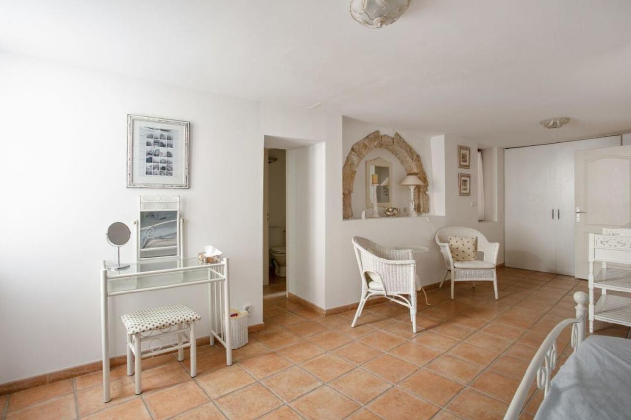 Villa Charming 2-Bed House in Marseillan Extérieur photo