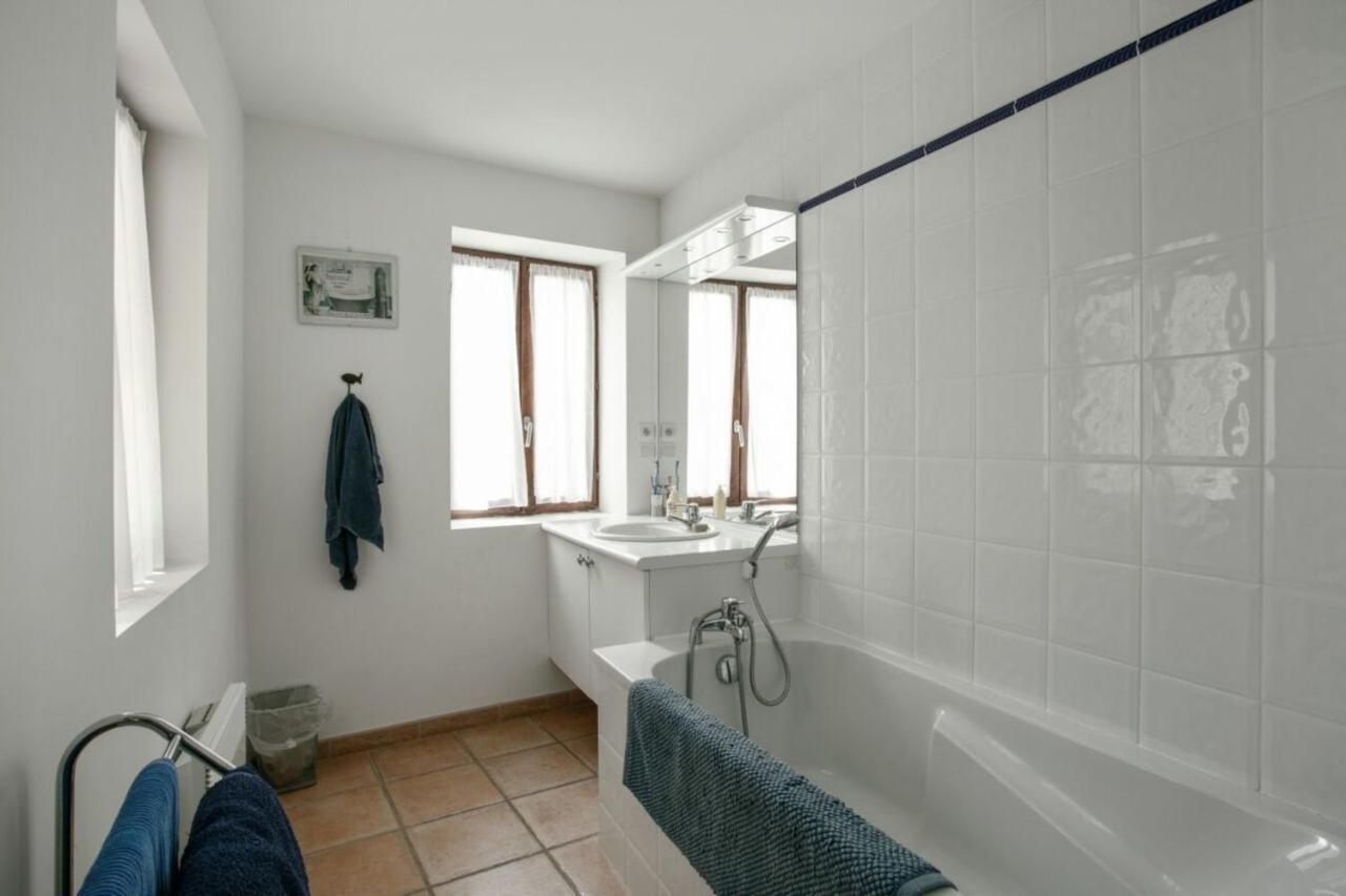 Villa Charming 2-Bed House in Marseillan Extérieur photo
